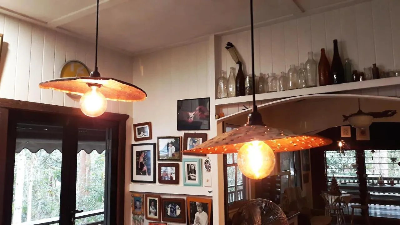 Tranquil Rainforest Homestay By River, Free Wifi Mooloolah